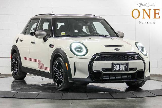 2023 MINI Hardtop 4 Door Cooper S FWD photo