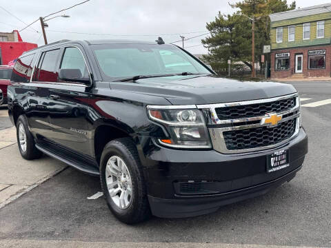 2020 Chevrolet Suburban LT 4WD photo