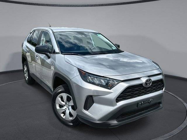2022 Toyota RAV4 LE AWD photo