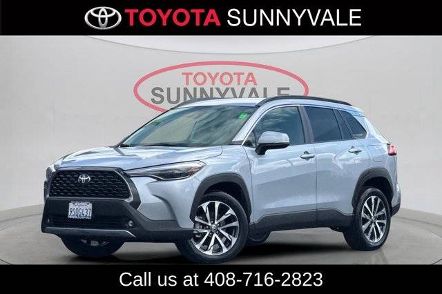 2022 Toyota Corolla Cross XLE FWD photo