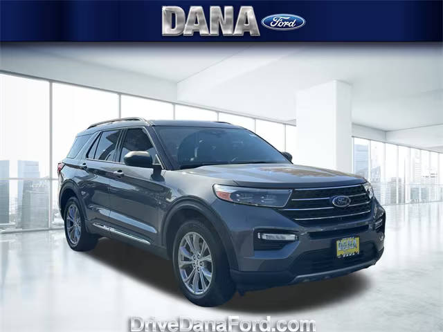 2022 Ford Explorer XLT 4WD photo