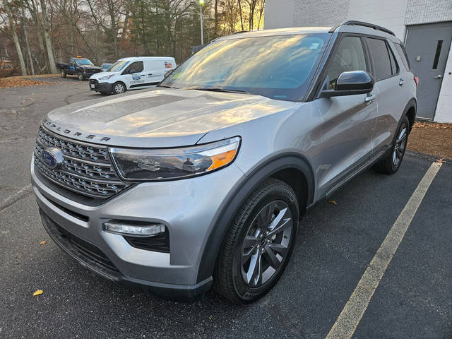 2022 Ford Explorer XLT 4WD photo