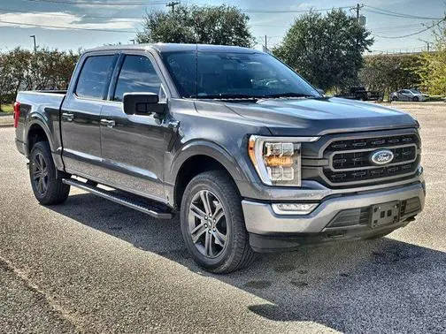 2022 Ford F-150 XLT 4WD photo