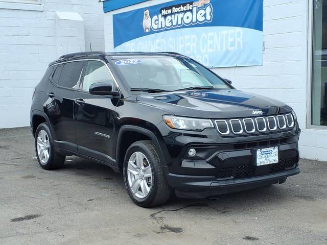 2022 Jeep Compass Latitude 4WD photo