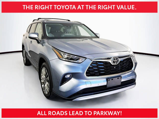 2022 Toyota Highlander Platinum AWD photo
