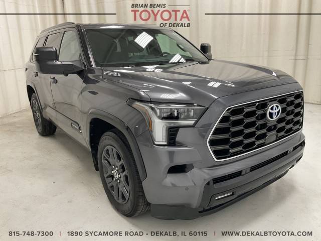 2023 Toyota Sequoia Platinum 4WD photo