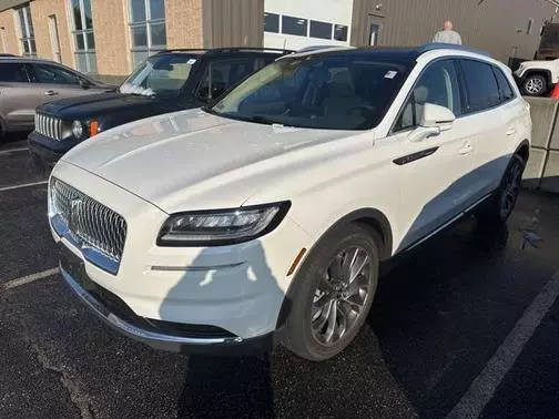 2022 Lincoln Nautilus Reserve AWD photo