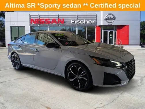 2023 Nissan Altima 2.5 SR FWD photo