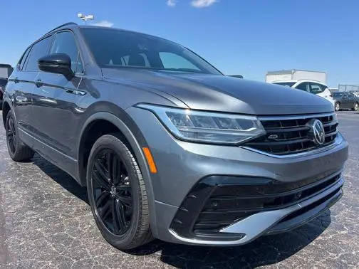 2022 Volkswagen Tiguan SE R-Line Black AWD photo
