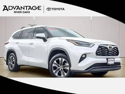 2022 Toyota Highlander XLE AWD photo