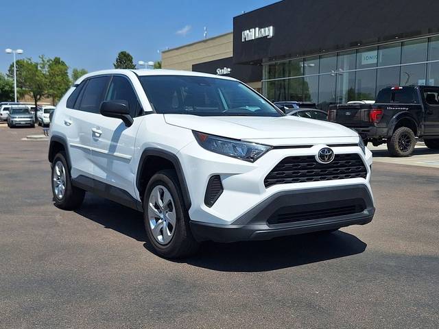 2022 Toyota RAV4 LE AWD photo
