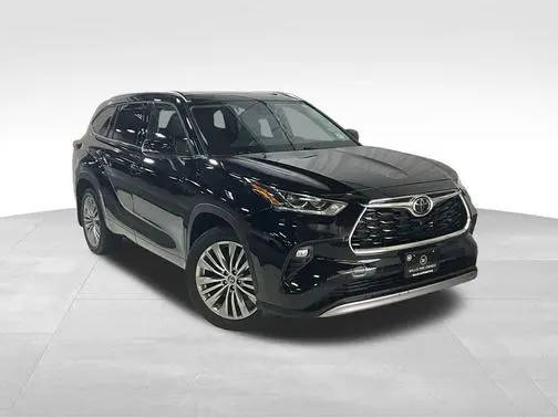 2022 Toyota Highlander Platinum AWD photo