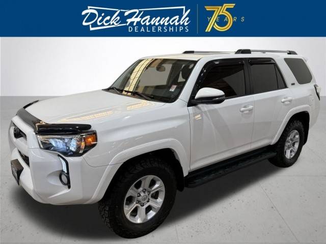 2020 Toyota 4Runner SR5 4WD photo