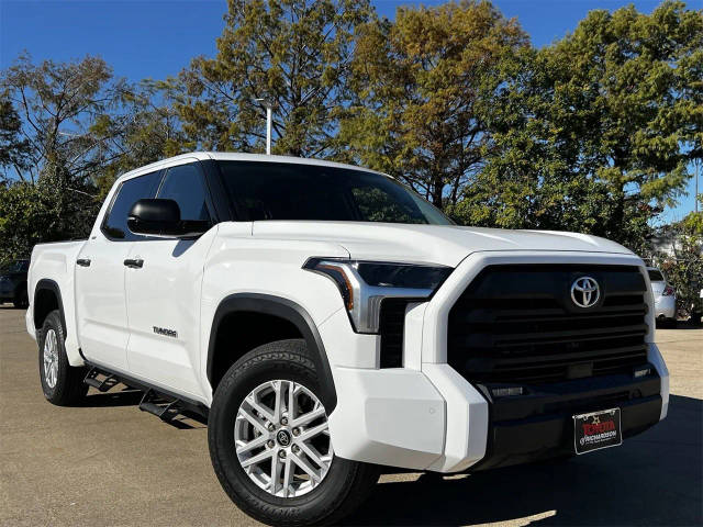 2022 Toyota Tundra SR5 4WD photo