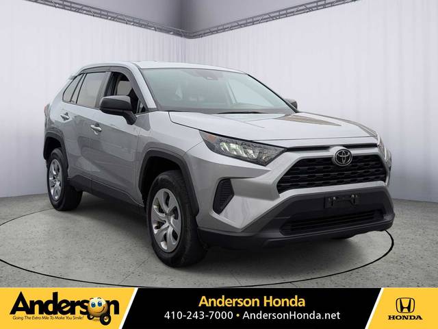 2022 Toyota RAV4 LE AWD photo