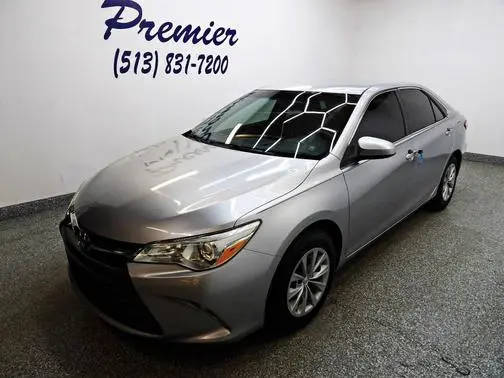 2015 Toyota Camry LE FWD photo