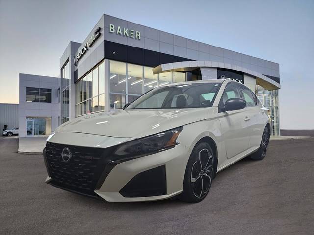 2023 Nissan Altima 2.5 SR AWD photo