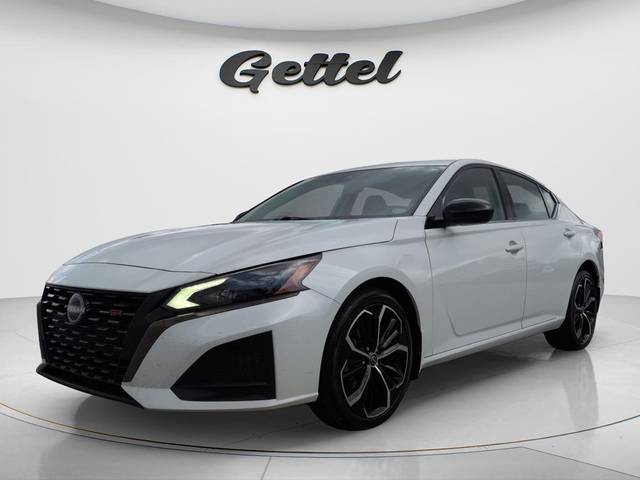 2023 Nissan Altima 2.5 SR AWD photo