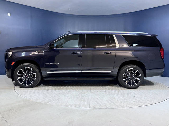 2023 GMC Yukon XL SLT RWD photo