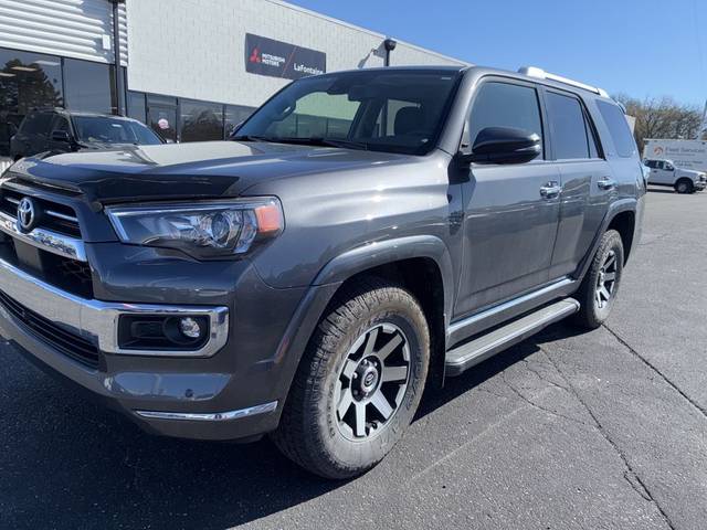 2023 Toyota 4Runner Limited 4WD photo