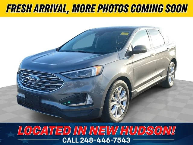 2022 Ford Edge Titanium AWD photo