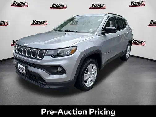 2022 Jeep Compass Latitude 4WD photo