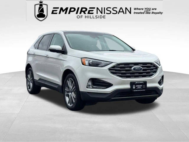 2022 Ford Edge Titanium AWD photo