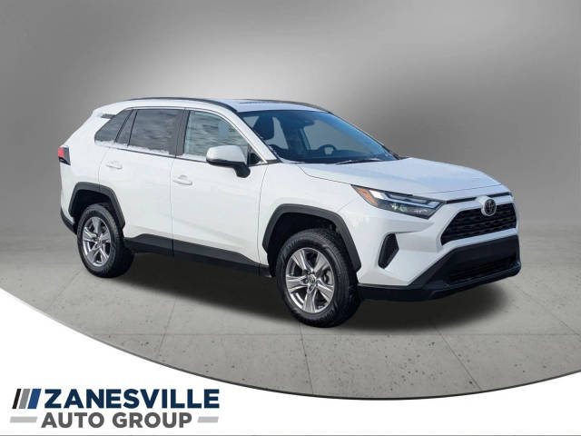 2022 Toyota RAV4 XLE AWD photo
