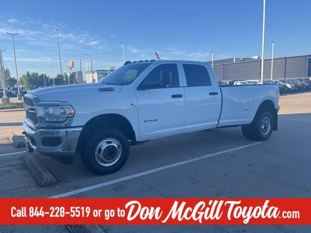 2022 Ram 3500 Tradesman 4WD photo