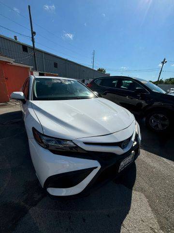 2023 Toyota Camry Hybrid SE FWD photo