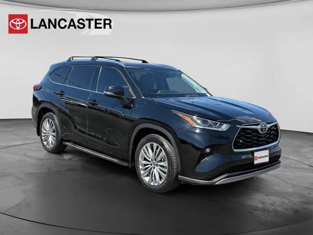 2022 Toyota Highlander Platinum AWD photo