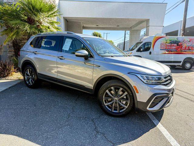2022 Volkswagen Tiguan SE FWD photo