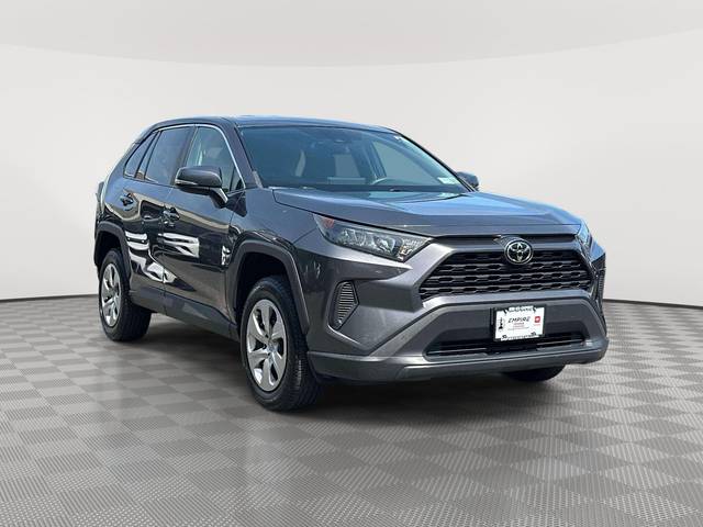 2022 Toyota RAV4 LE AWD photo