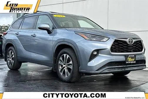 2022 Toyota Highlander XLE AWD photo