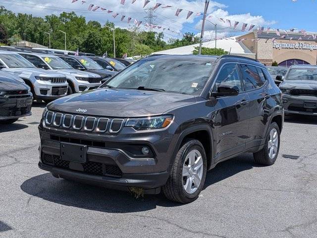 2022 Jeep Compass Latitude 4WD photo