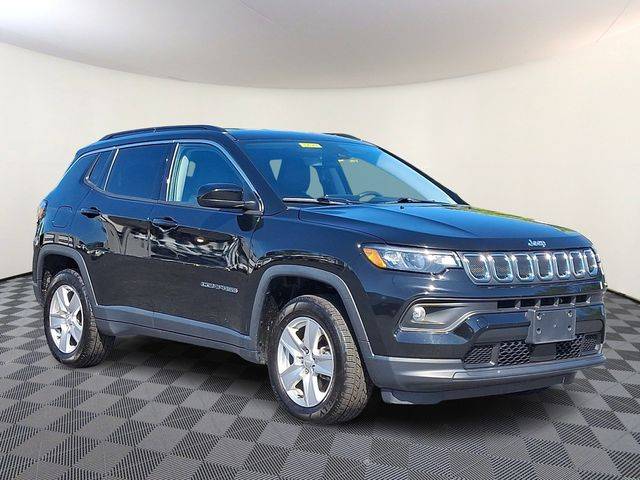 2022 Jeep Compass Latitude 4WD photo