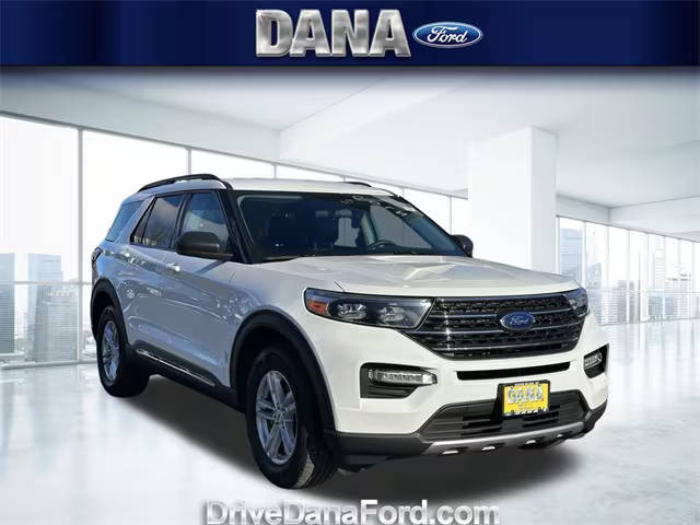 2022 Ford Explorer XLT 4WD photo