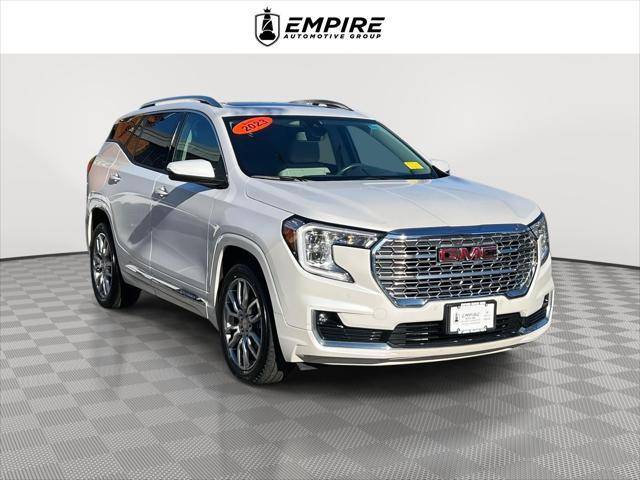 2022 GMC Terrain Denali AWD photo