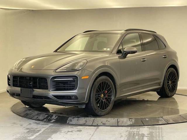 2023 Porsche Cayenne GTS AWD photo