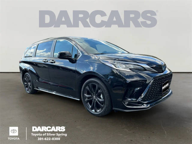2022 Toyota Sienna XSE FWD photo