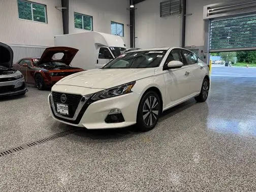 2022 Nissan Altima 2.5 SL AWD photo