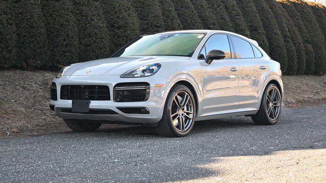 2023 Porsche Cayenne Coupe Turbo AWD photo