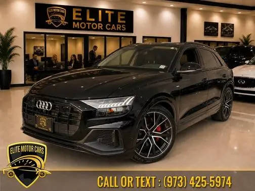 2023 Audi Q8 Prestige AWD photo