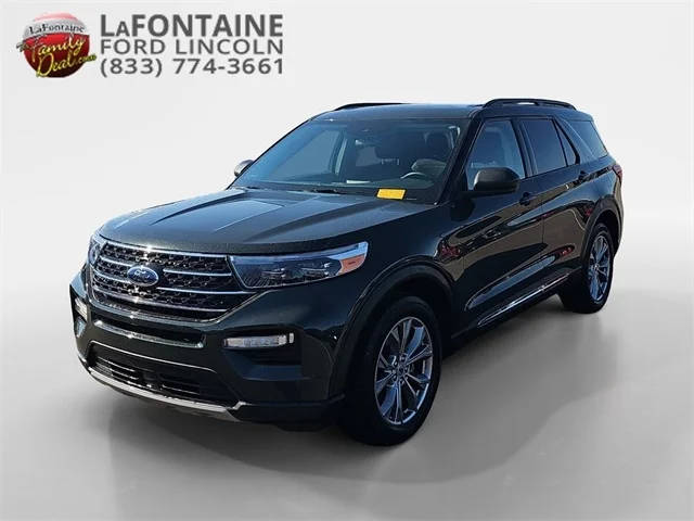 2022 Ford Explorer XLT 4WD photo