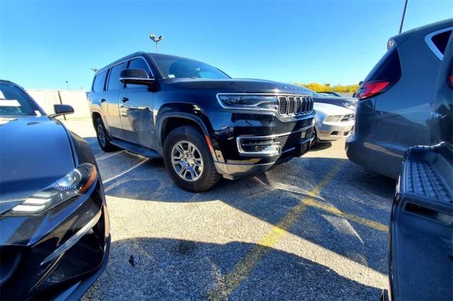 2022 Jeep Wagoneer Series I 4WD photo