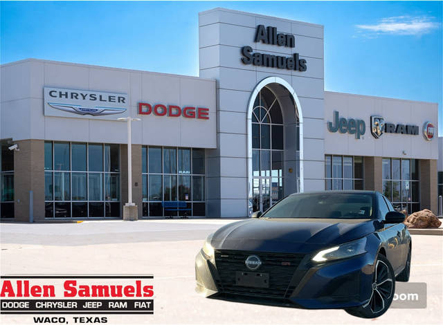 2023 Nissan Altima 2.5 SR AWD photo
