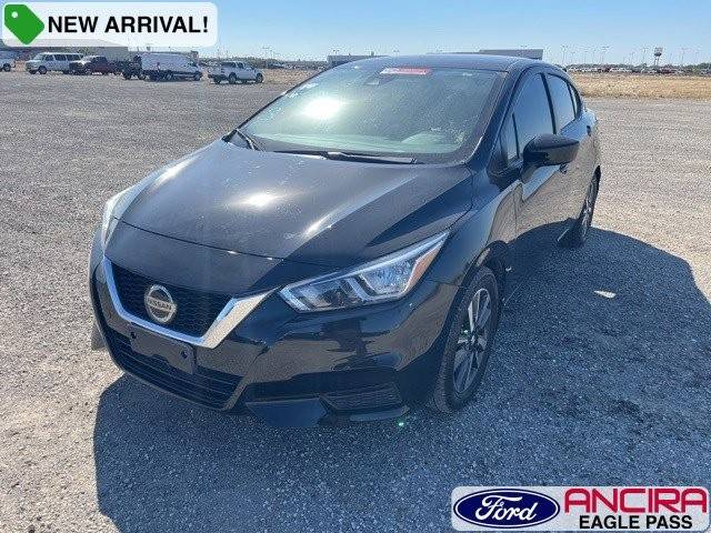 2022 Nissan Versa SV FWD photo