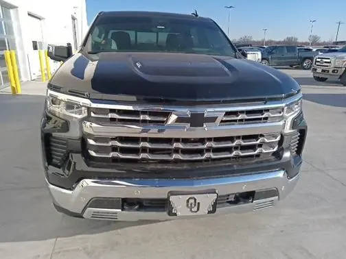 2022 Chevrolet Silverado 1500 LTZ 4WD photo