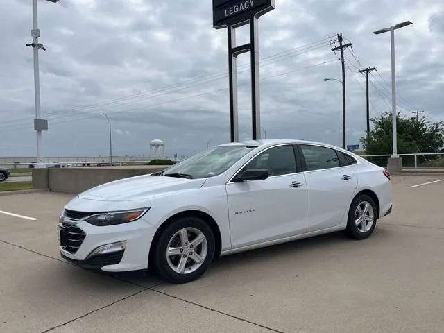 2022 Chevrolet Malibu LS FWD photo