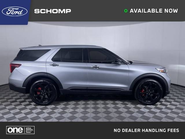 2022 Ford Explorer ST 4WD photo